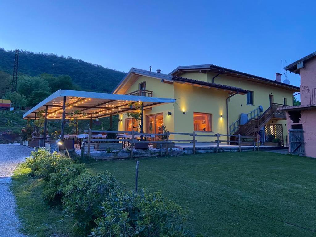 Agriturismo La Soglia Del Parco Ranica Екстериор снимка