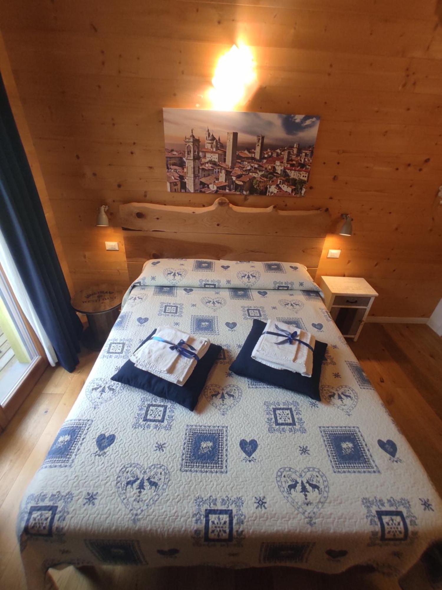 Agriturismo La Soglia Del Parco Ranica Екстериор снимка